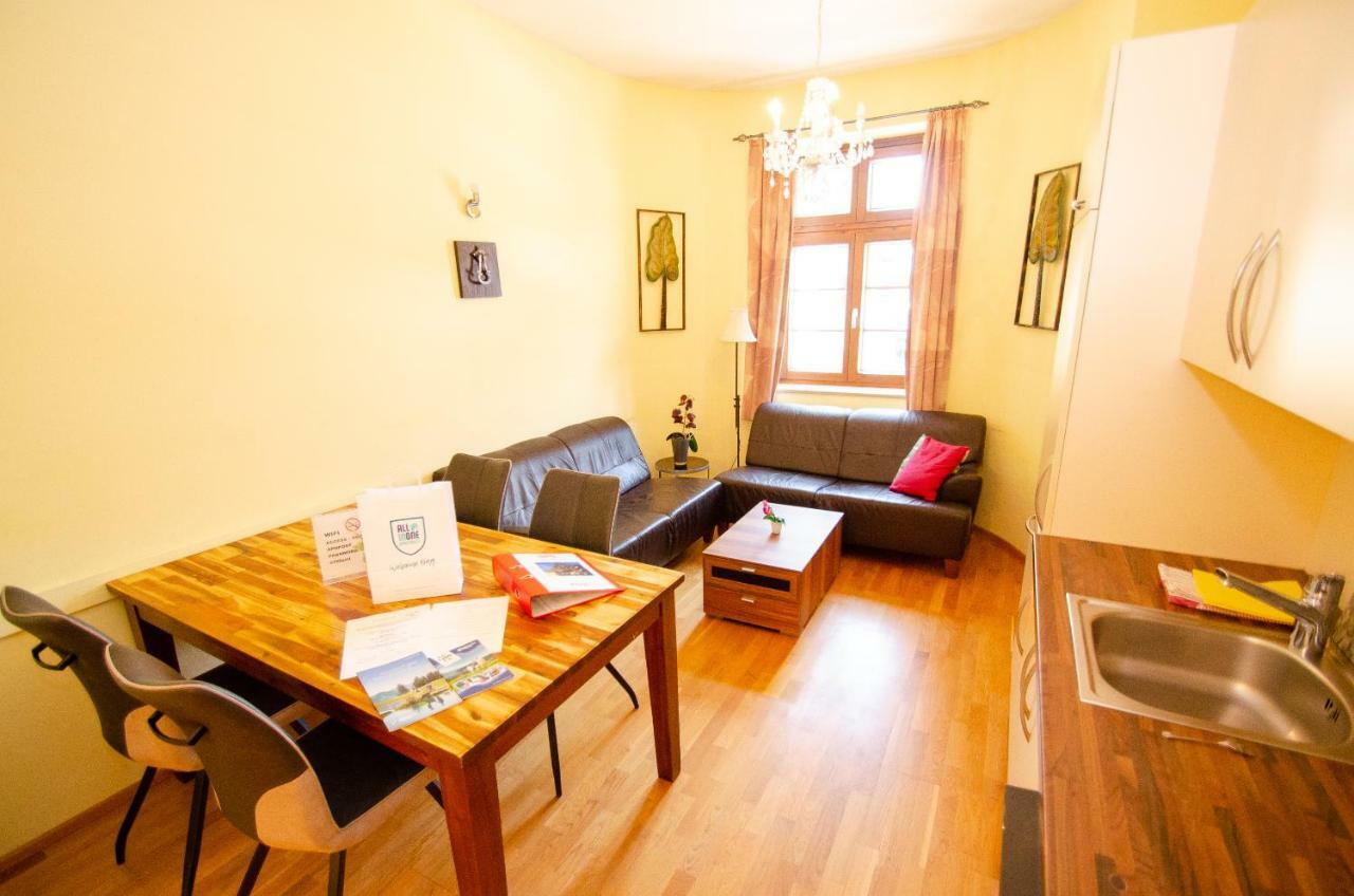 Post By In One Apartmán